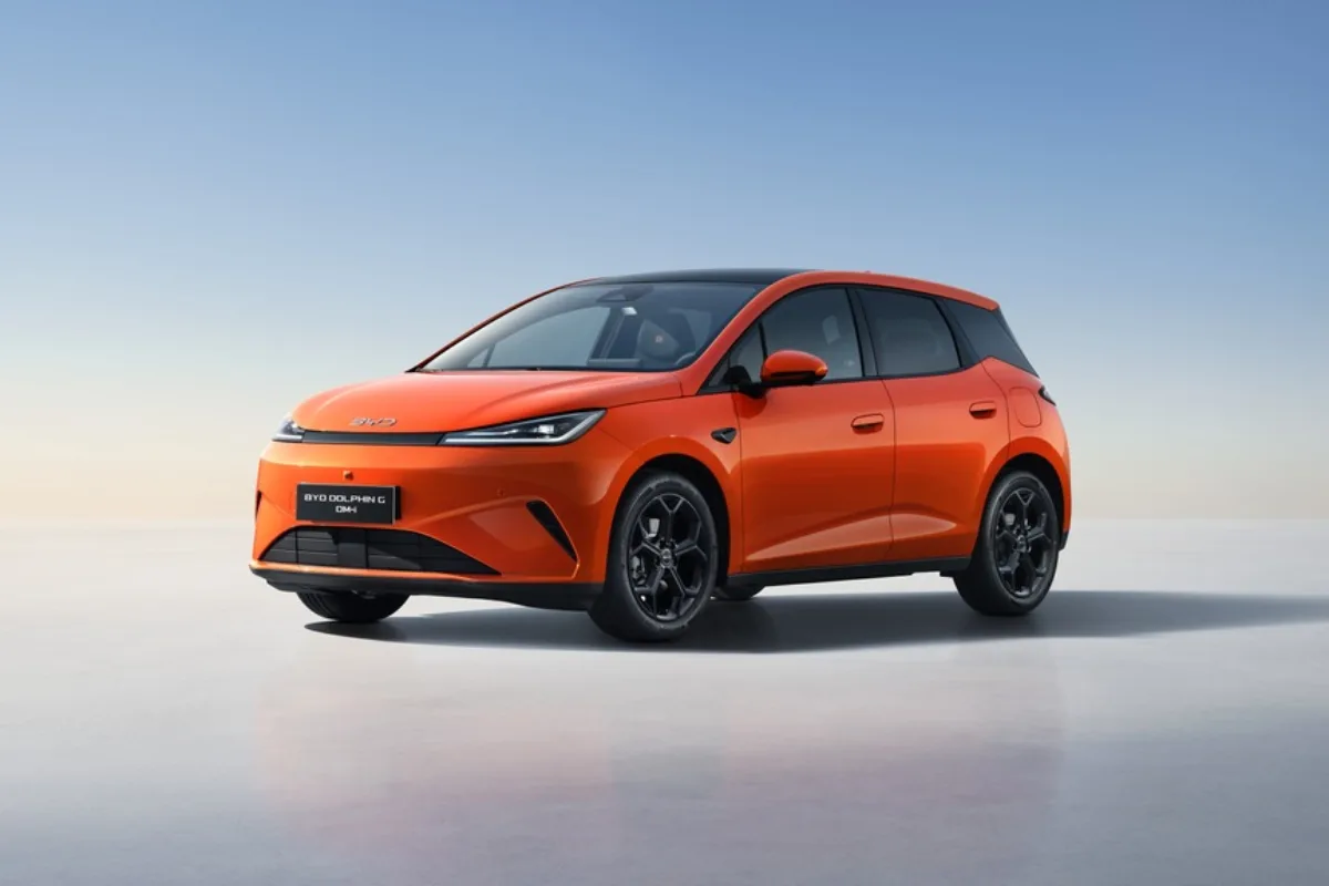 zu sehen: grüner BYD Dolphin G